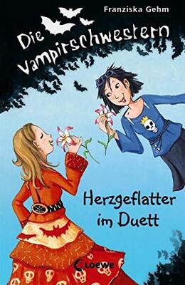 Alle Details zum Kinderbuch Die Vampirschwestern (Band 4) - Herzgeflatter im Duett: Lustiges Fantasybuch für Vampirfans und ähnlichen Büchern